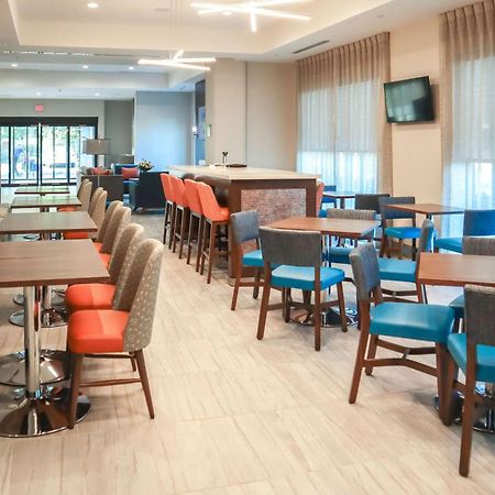 Comfort Suites Gainesville Near University Bagian luar foto