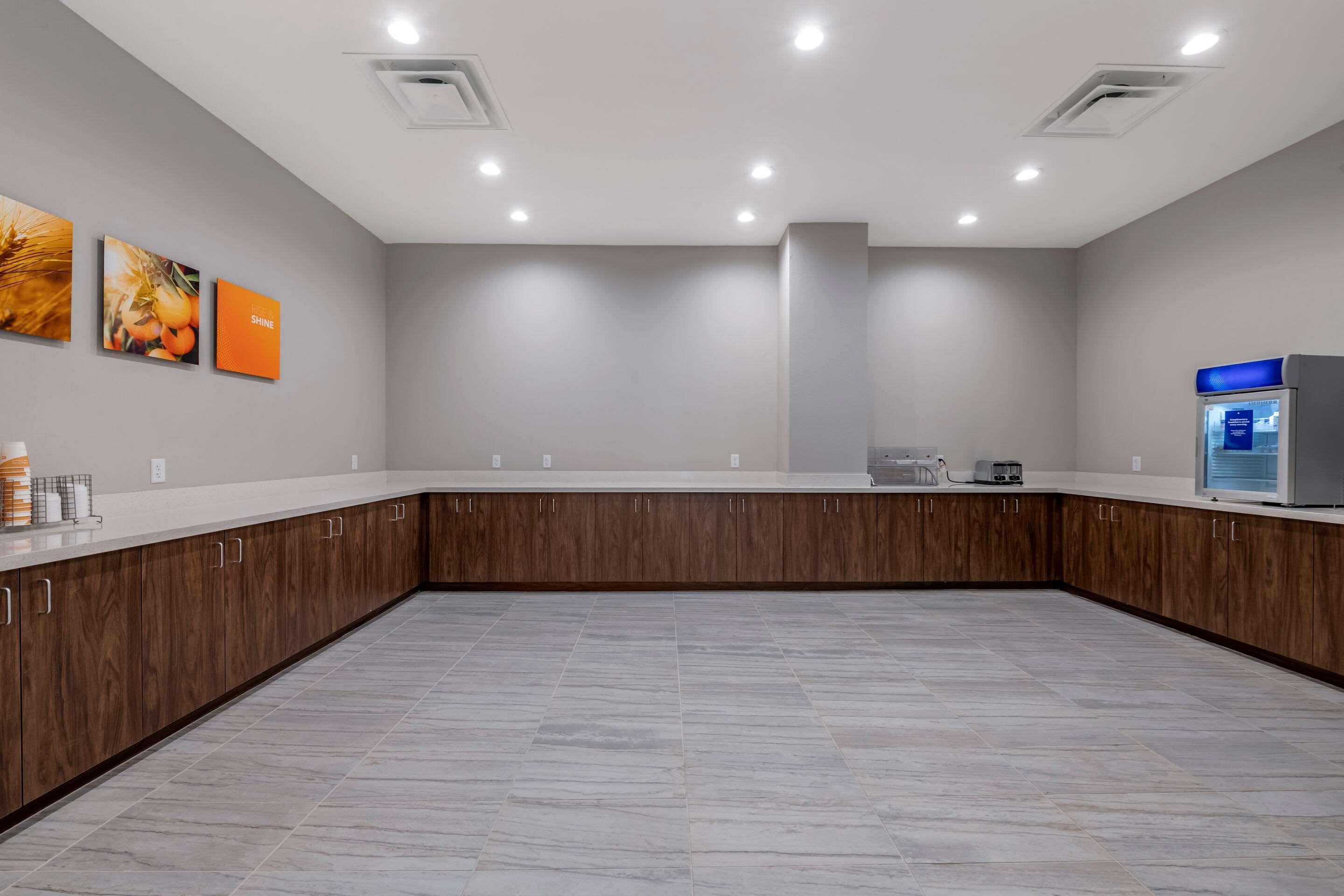 Comfort Suites Gainesville Near University Bagian luar foto