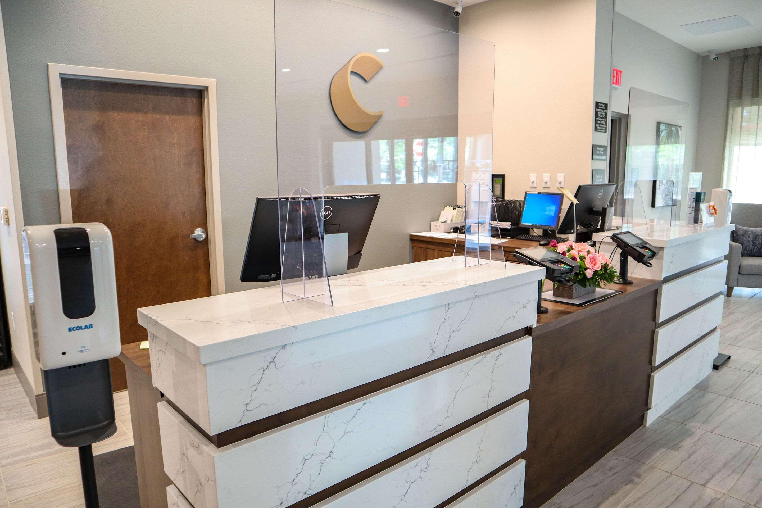 Comfort Suites Gainesville Near University Bagian luar foto