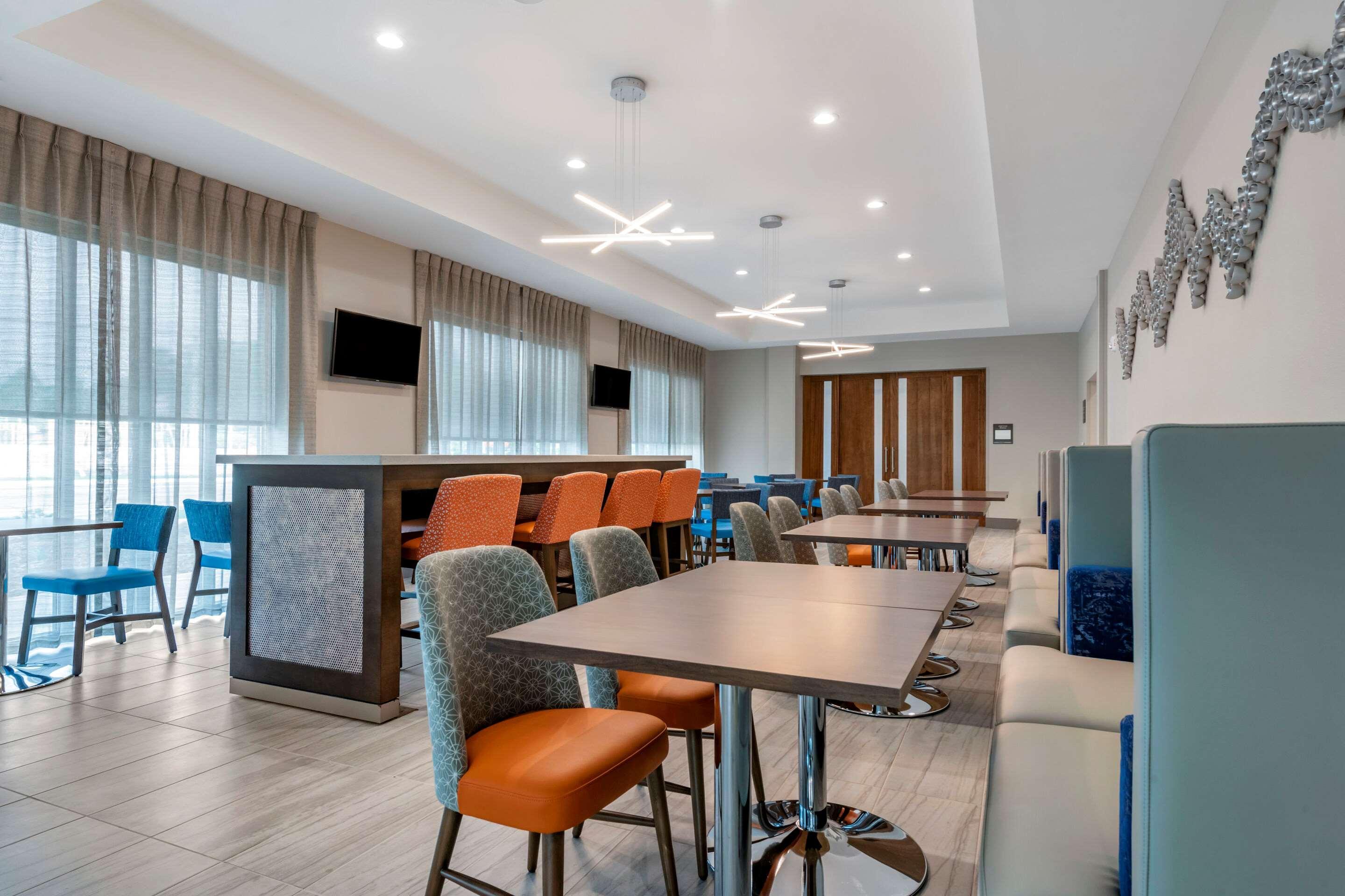 Comfort Suites Gainesville Near University Bagian luar foto