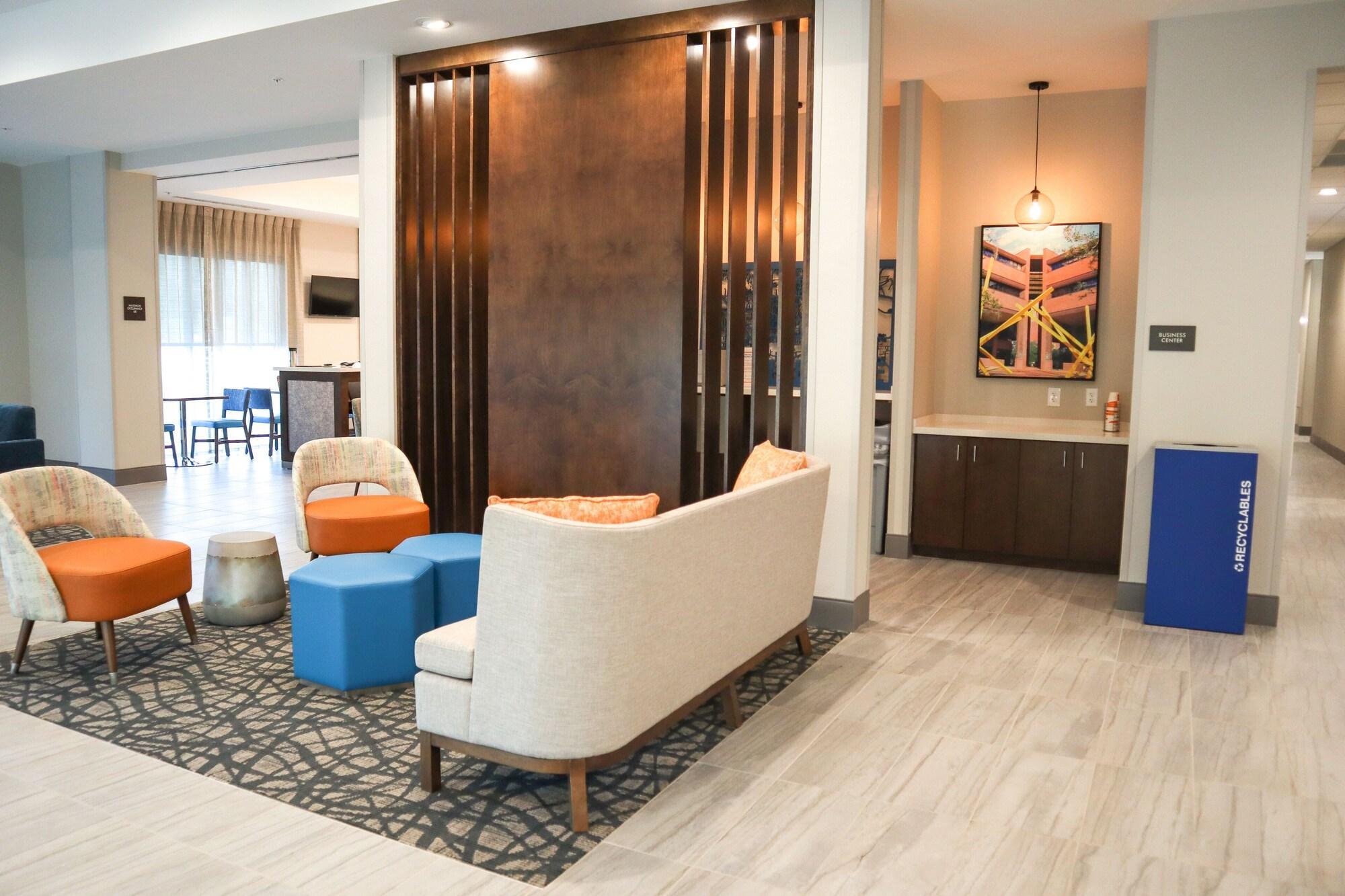 Comfort Suites Gainesville Near University Bagian luar foto
