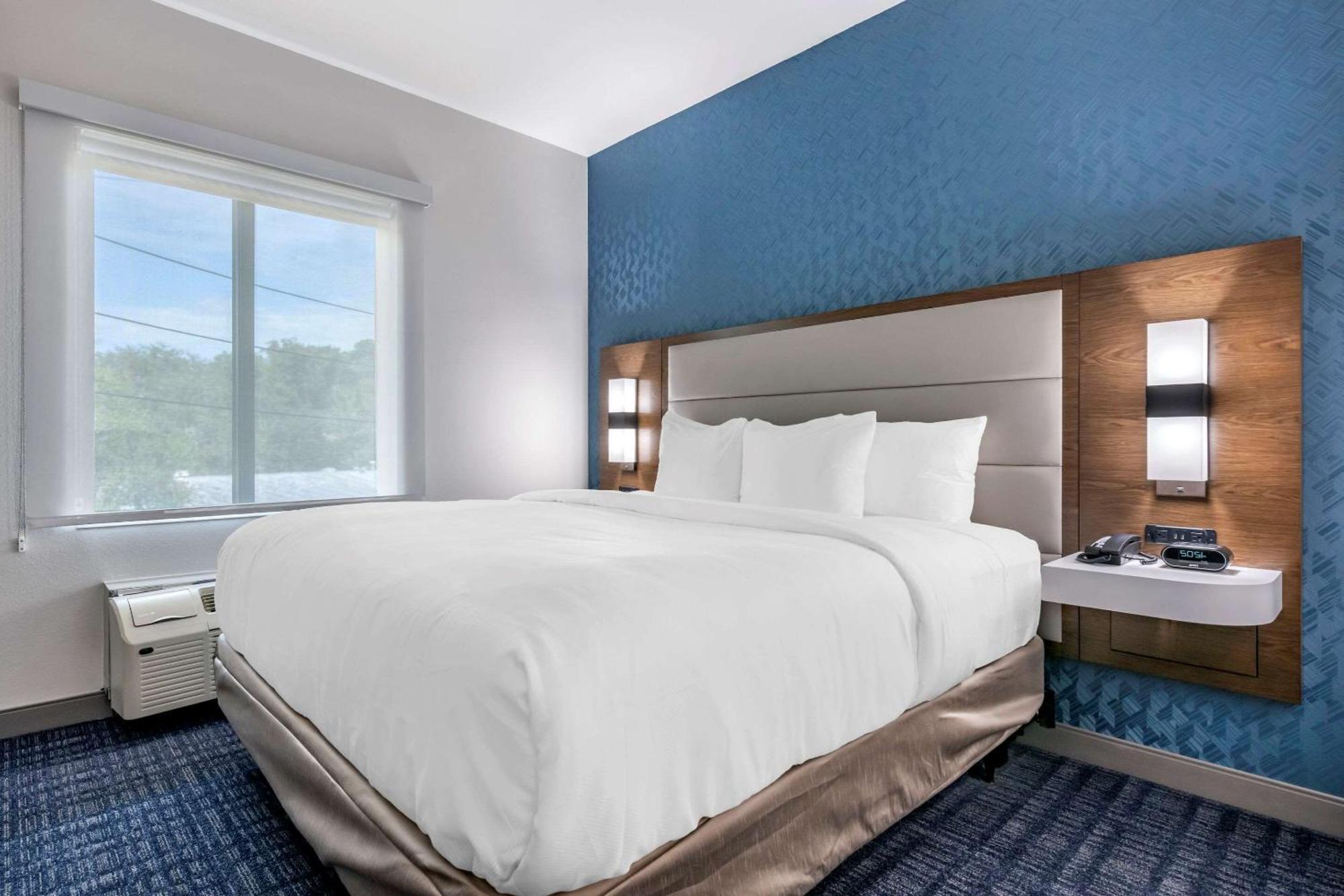 Comfort Suites Gainesville Near University Bagian luar foto